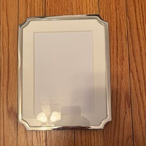 NEW Pottery Barn Abigail 5x7 Frame